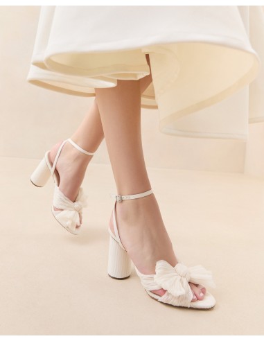 Camellia Pearl Pleated Bow Heel sélection de produits